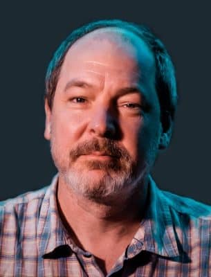 dylan-sisson-at-cafe